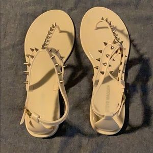 Steve Madden Flip Flops